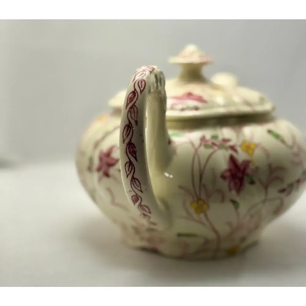 Taylor Smith & Taylor Chelsea Chintz Teapot w/ Lid Vogue 1940s Vintage USA